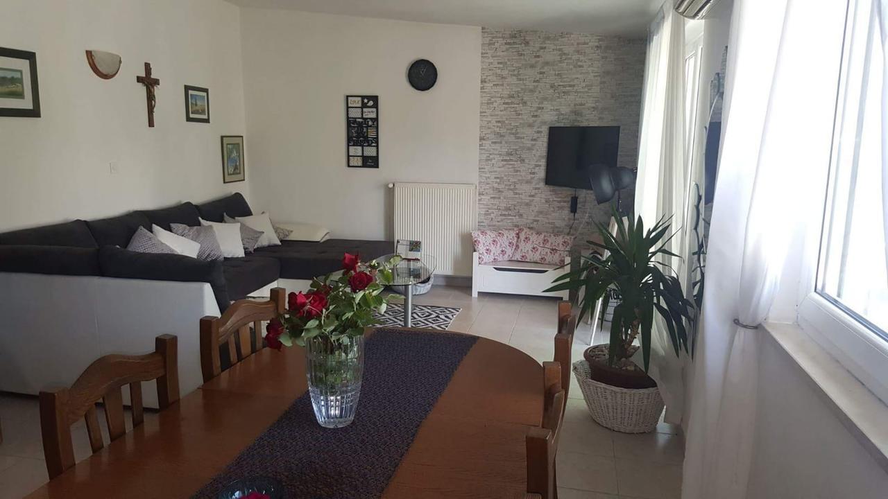 Villa Surac Murvica  Exteriör bild